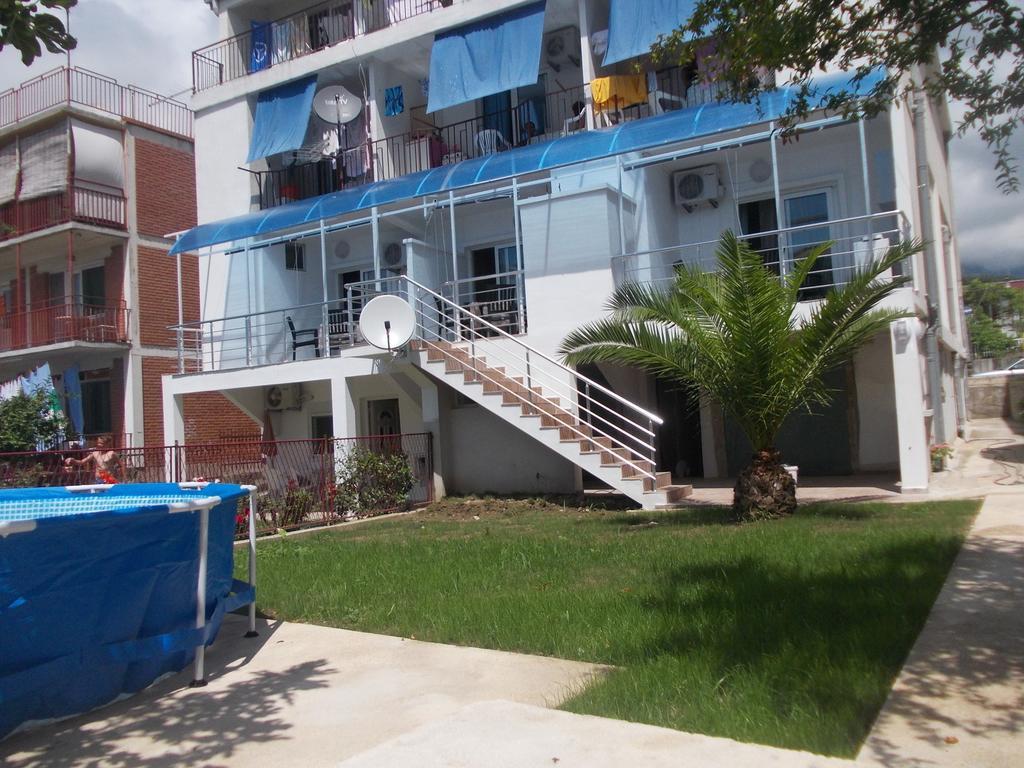Idolga Apartment Bar